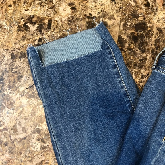Women’s Mossimo Denim Cropped Jeans - Picture 3 of 8